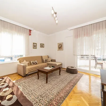 Pleasant Flat With Central Location Balcony And Bbq In Muratpasa * Antalya